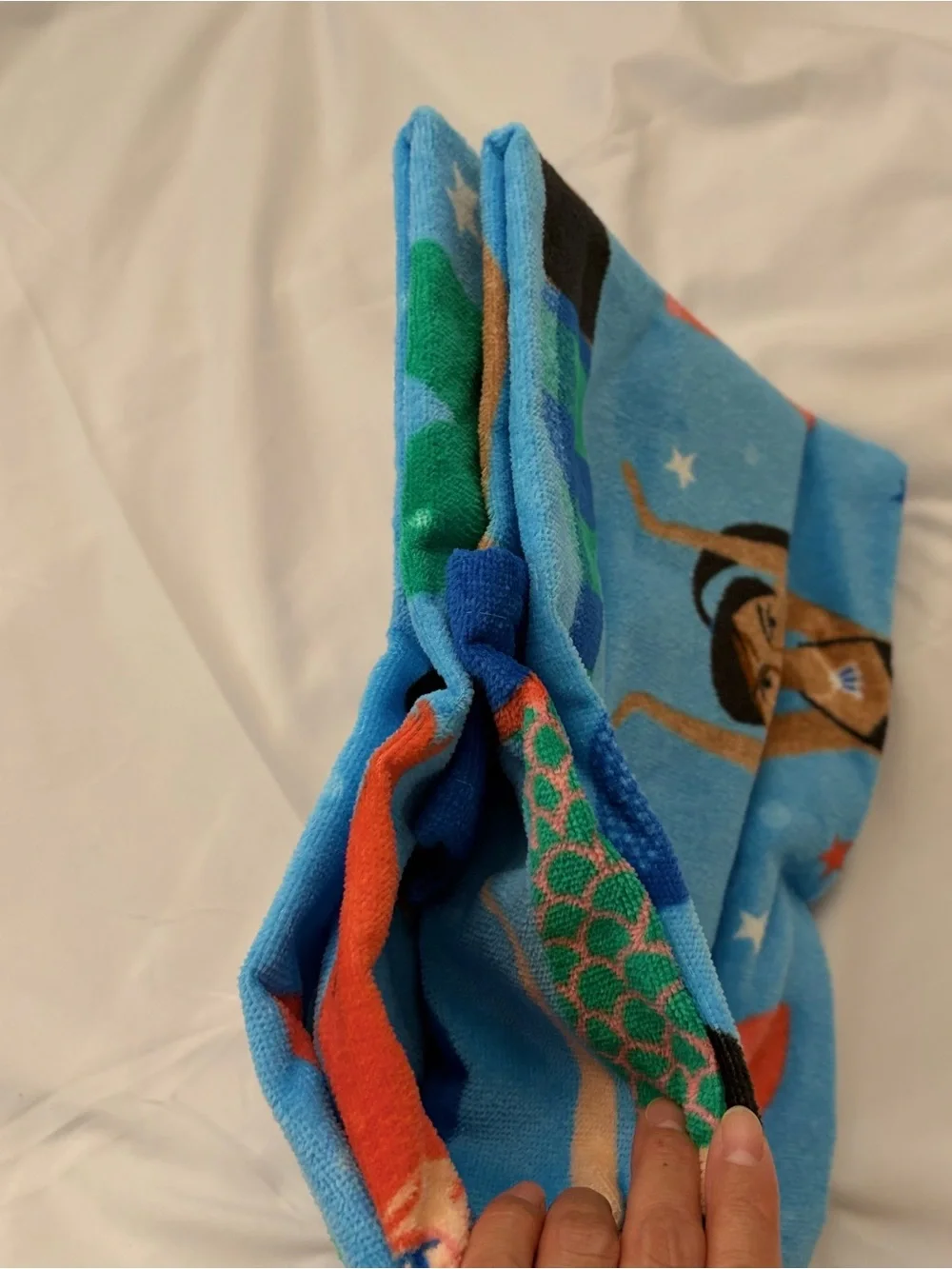 Mainstays Mermaid Print Beach Towel in Light Blue with Multicolor Tails